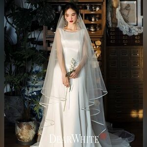 Elegant White Bridal Veil